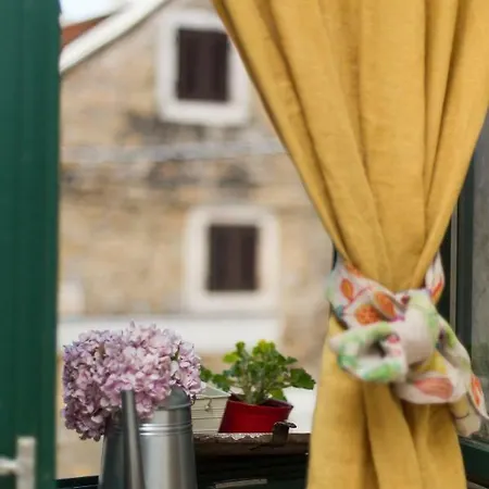 Apartamento Filipa & Bianca Kaštela